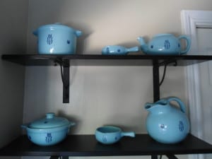 picture of turquoise set of dishes from the 1950s from my grandmother