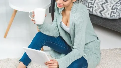 How to Stay Motivated to Save Money (Like a Boss).