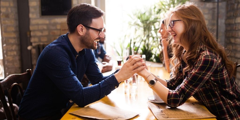 17 Coffee Shop Date Ideas (They're Gonna Love!)